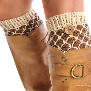 Women&#39;s Boot Cuffs, Crochet Wool legwarmers, Knit boot toppers in Brown and Cream with vintage button, Winter Leg warmers, Stocking stuffers