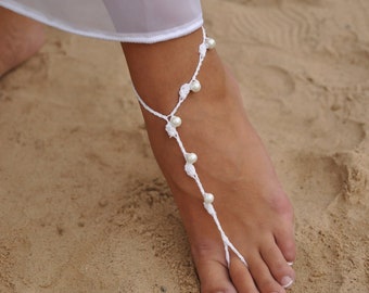 Beach wedding White and Pearl Beaded Barefoot Sandals, Wedding party shoes, Bridal Foot jewelry, Wedding Accessory, Toe Thong, Bridal shoes