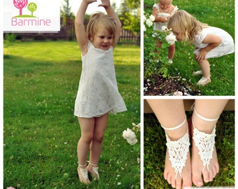 Flower girl barefoot sandal Crochet Toddler Barefoot Sandals Girl Foot accessory Photo prop Beach Anklet Lace Sandals Your choice of color