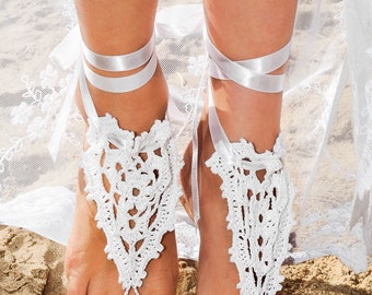 Beach wedding Crochet Barefoot Sandals in white with satin ribbon, Heart pattern, Foot jewelry, Bridal shoes, Lace shoes, Foot accessory