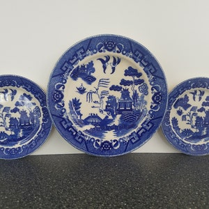 Y. S. Blue Willow plates