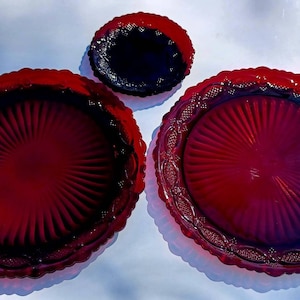 Avon Cape Cod ruby dinner plates set of 2 ruby plates Avon red plates 10 3/4&quot; dinner plates plate cape cod 5 3/4&quot; bread & butter plate