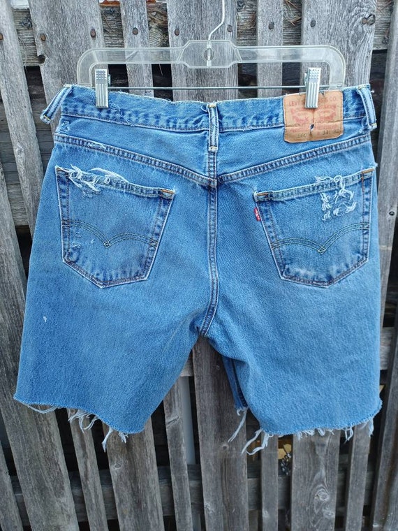 Vintage Levis 560 red tag distressed cut off shor… - image 2