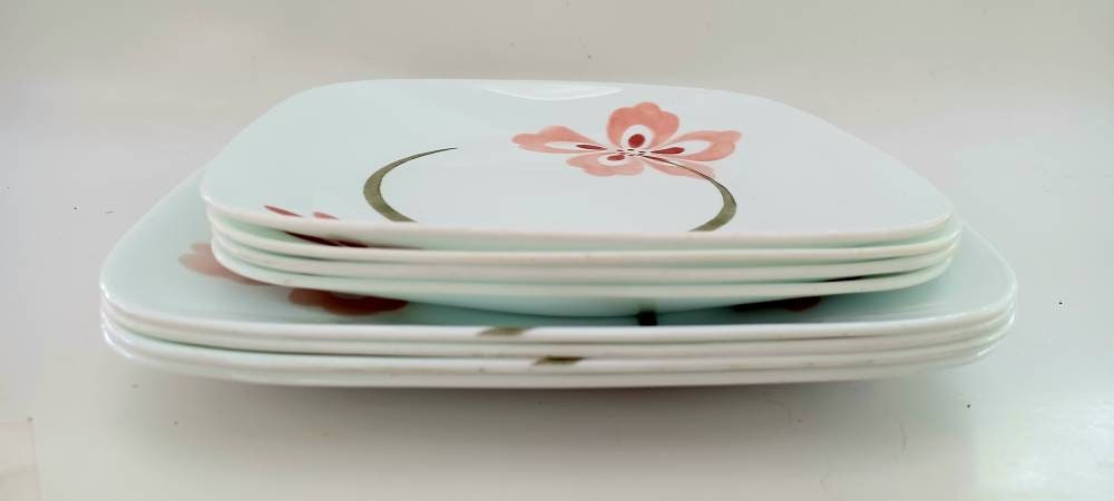 Corelle Pretty Pink 4 Dinner Plates 4 Luncheon Plates Set of 8