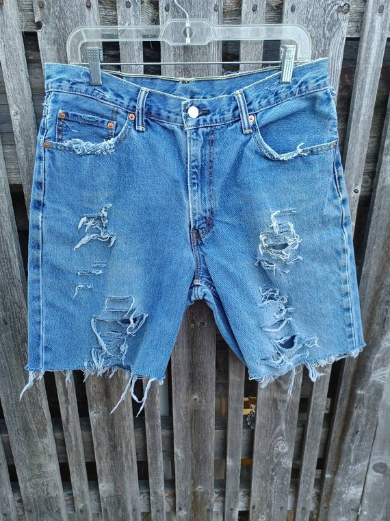 Vintage Levis 560 red tag distressed cut off shor… - image 1