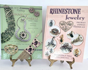 Costume Jewelry the Fun of Collecting Book, by Nancy N. Schiffer