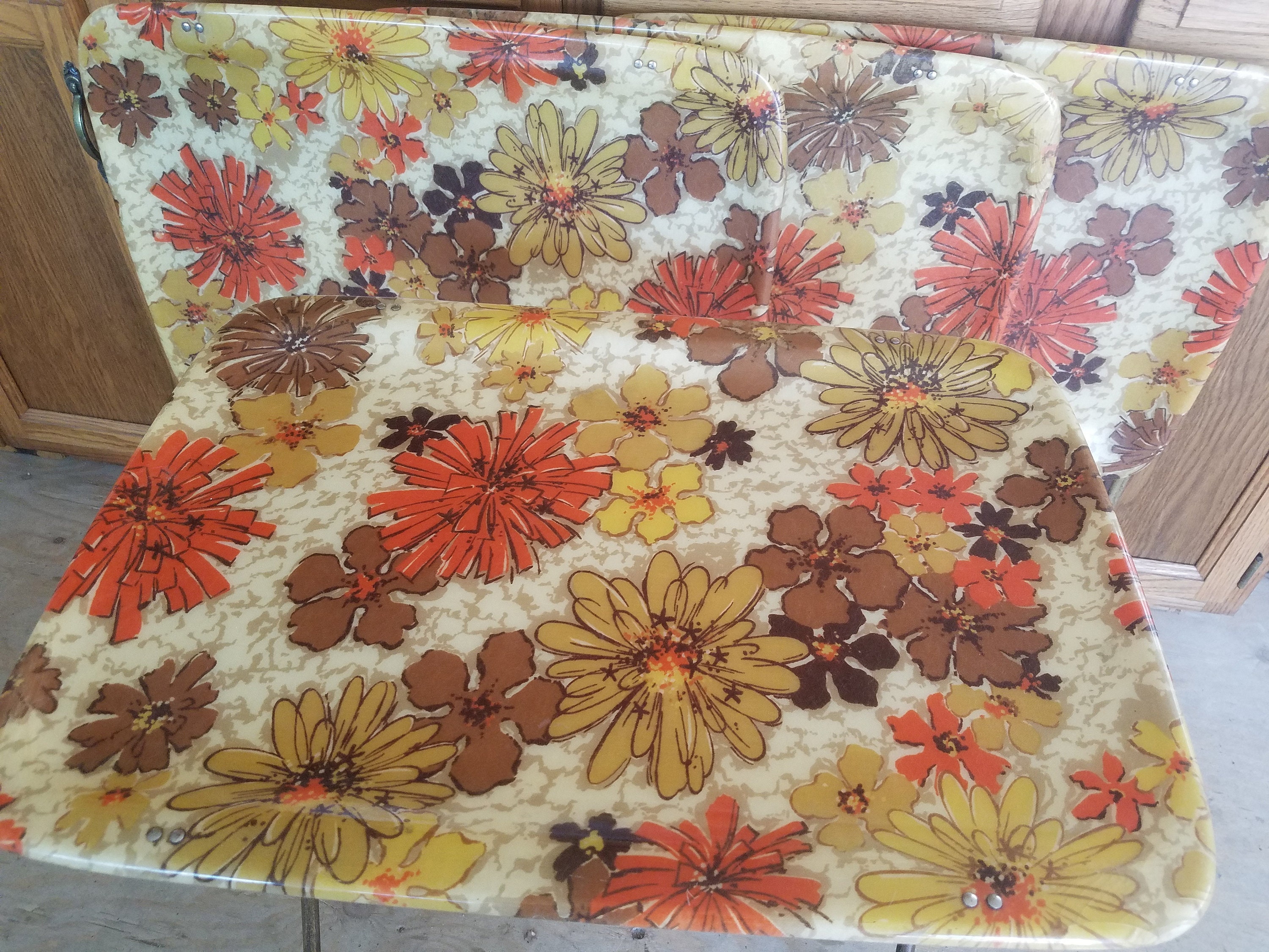 Vintage TV dinner tables with holder set of 4 simply awesome Etsy