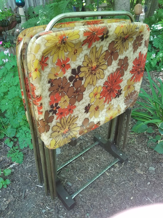 Vintage TV dinner tables with holder set of 4 simply awesome Etsy