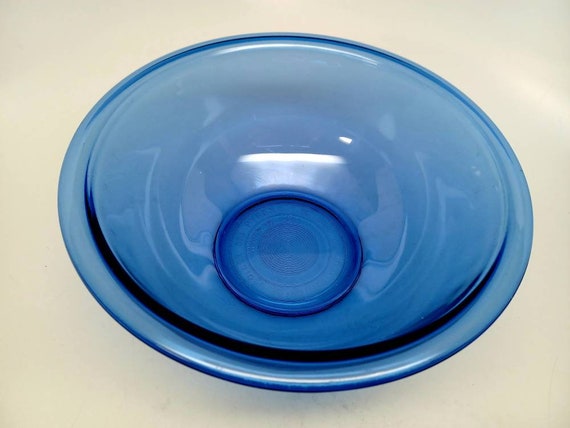 Vintage Anchor Hocking Blue Glass Nesting Mixing Bowls, 1 Quart and 1.5  Quart, Set of 2 -  Norway