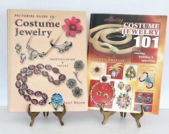 Costume Jewelry the Fun of Collecting Book, by Nancy N. Schiffer