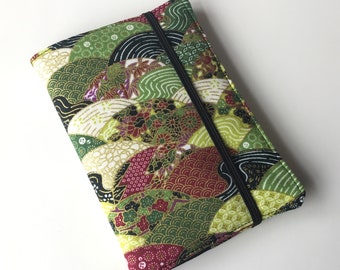 Japanese metallic cotton fabric passport holder/cover - handmade in Cornwall by Daisy Heart Creations