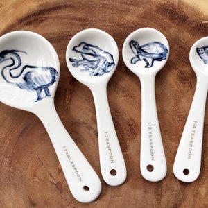 Pond animal ceramic measuring spoons