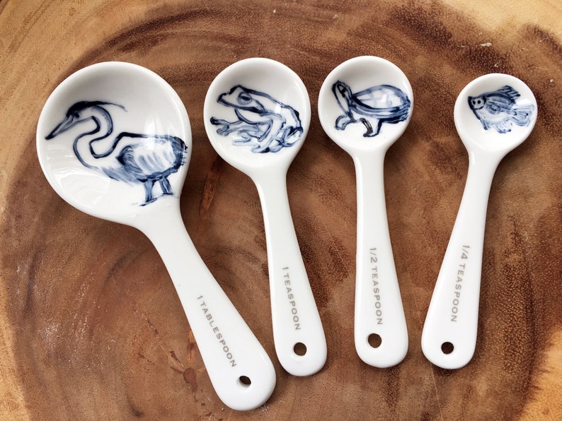 Pond animal ceramic measuring spoons
