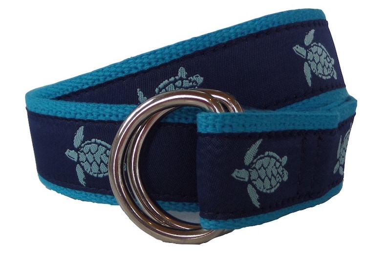 Teal Sea Turtles on Turquoise Webbing D-Ring Belt, Teal Sea Turtles on Navy Ribbon, Adjustable Belt, Preppy Belt for Men, Women and Kids imagem 1