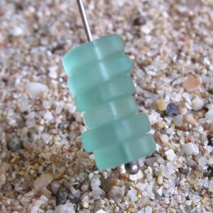Cuentas de vidrio marino esmerilado: cuentas espaciadoras cuadradas de 8 x 9 mm para joyería DIY