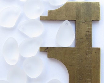 Colgantes de vidrio marino transparente esmerilado: Piedras de joyería perforadas (15 mm)