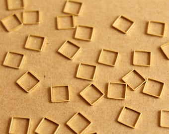 100 pcs of Antiqued brass square links 8mm