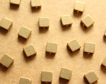 100 pcs of Antiqued brass square links 8mm