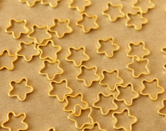 50 pc. Gold Plated Star Links: 9-10 mm in diameter | FI-126*