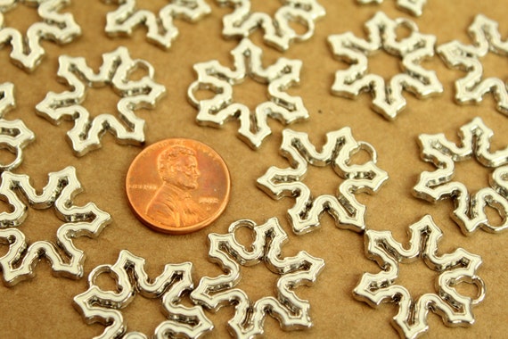 8 White Snowflake Charms Enamel Silver Tone 25mm Winter Christmas Frozen