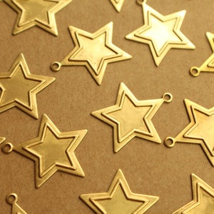 6 piezas de dijes grandes de estrella con marco de latón crudo: 22 mm x 24 mm - Hecho en EE. UU. / RB-245