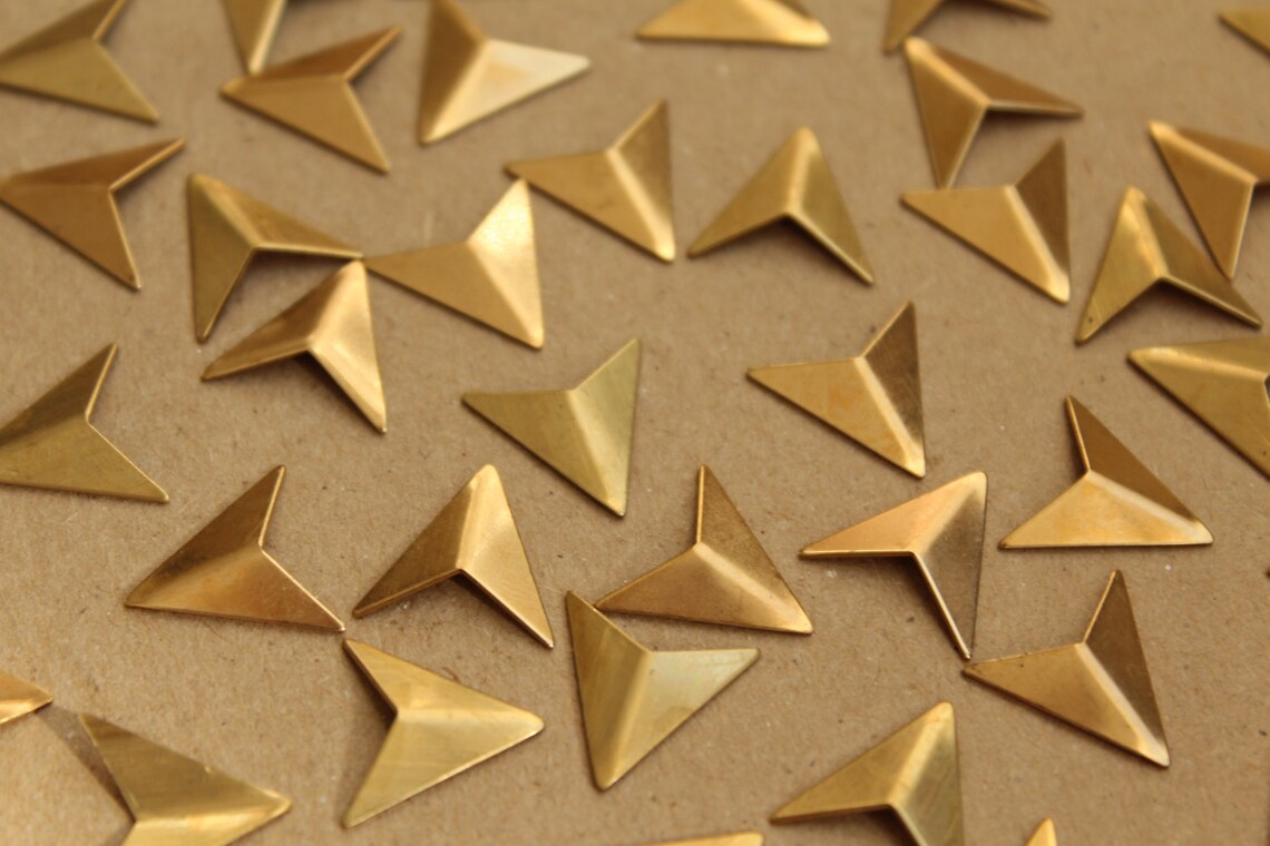 6 Pc. Medium Raw Brass Bent Arrow Tip: 14mm by 14mm Made in | Etsy