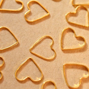 50 pc. Gold Plated Heart Links: 16mm by 11mm | FI-402