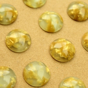 10 pc. Gold Fleck Half Round Cabochons 16mm | RES-620