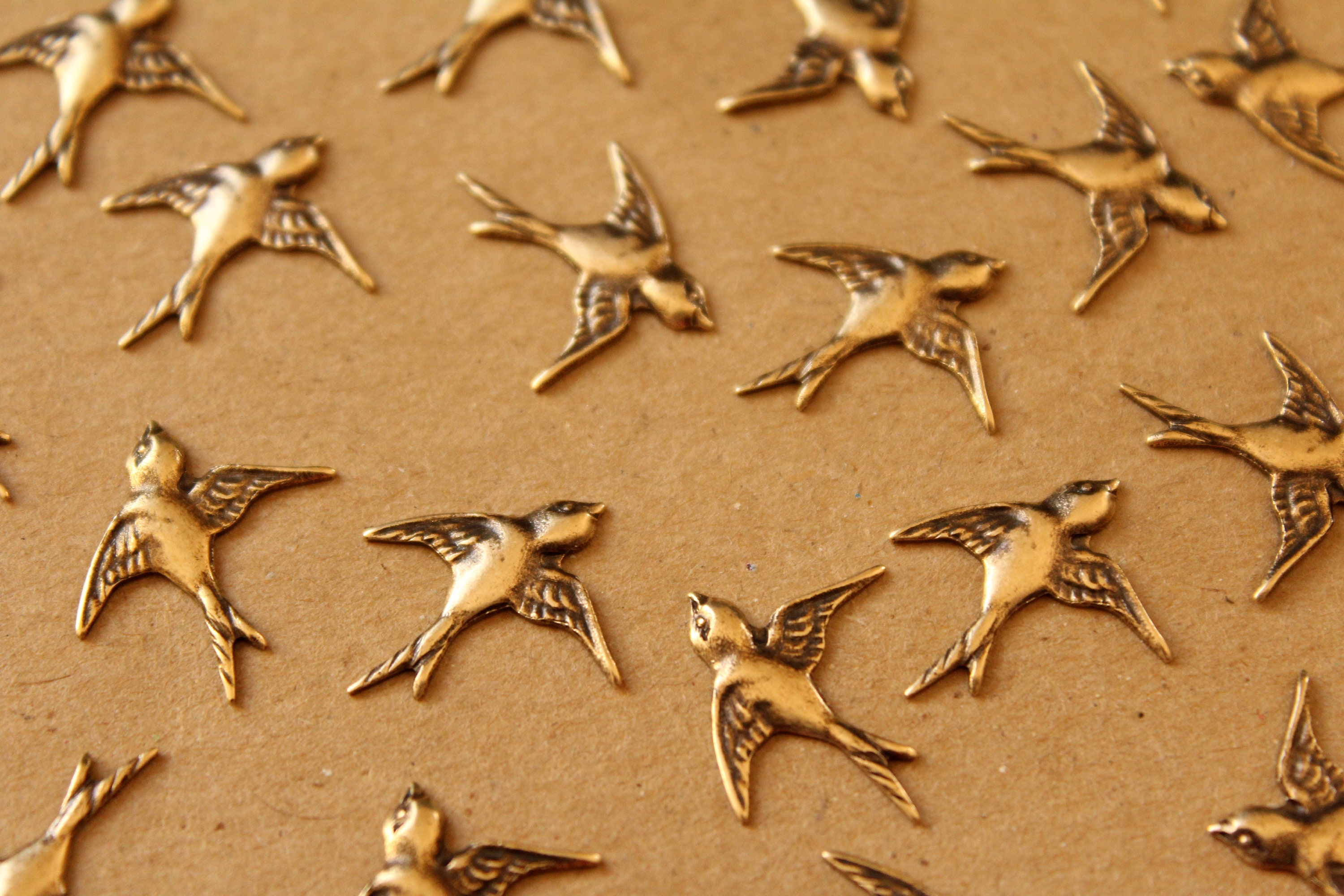 5 pc. Antique Brass Plated Bird Charm Facing Left, No Loop - made in USA | AB-002