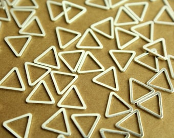 100 pc. Silver Plated Brass Triangle Links: 9mm by 8mm | FI-551