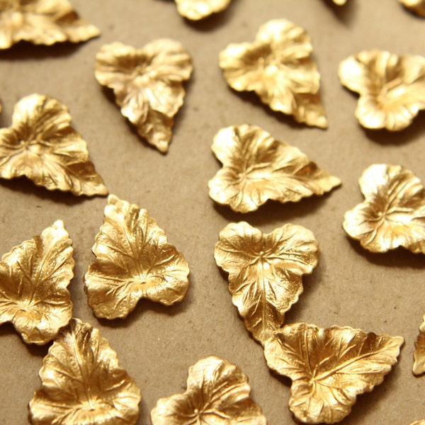 5 pc. Raw Brass Ivy Leaves: 20mm by 15mm - made in USA | RB-566