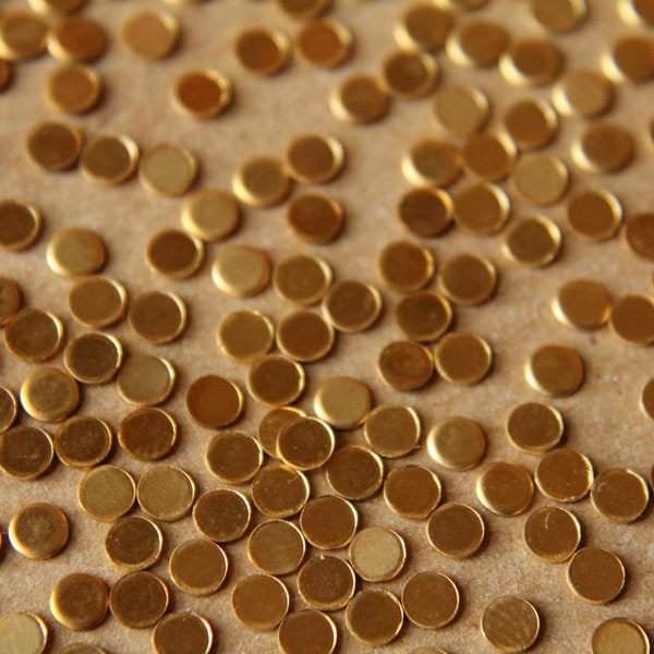 40 pièces Petits cercles en laiton brut : 3 mm de diamètre - fabriqués aux États-Unis * Egalement disponible en 120 pièces * | RB-053