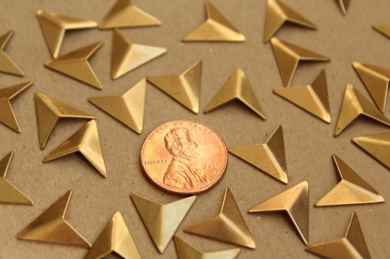 6 Pc. Medium Raw Brass Bent Arrow Tip: 14mm by 14mm Made in | Etsy