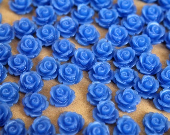 CLOSEOUT - 30 pc. Blue Cream Glossy Rose Cabochon 10mm | RES-363