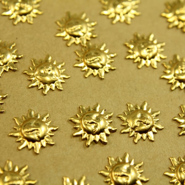 12 pièces Petits estampes soleil en laiton brut : 13 mm de diamètre - fabriqué aux États-Unis | RB-439