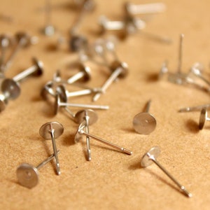 100 pc. Stainless Steel Earring Posts, 5mm pad | FI-261