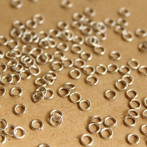 200 pc. 4mm Silver Open Jumprings, 22 gauge | FI-234