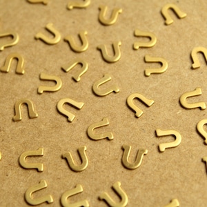 6 piezas de letras U pequeñas de latón crudo - 6 mm por 6 mm - fabricadas en EE. UU. / RB-1221
