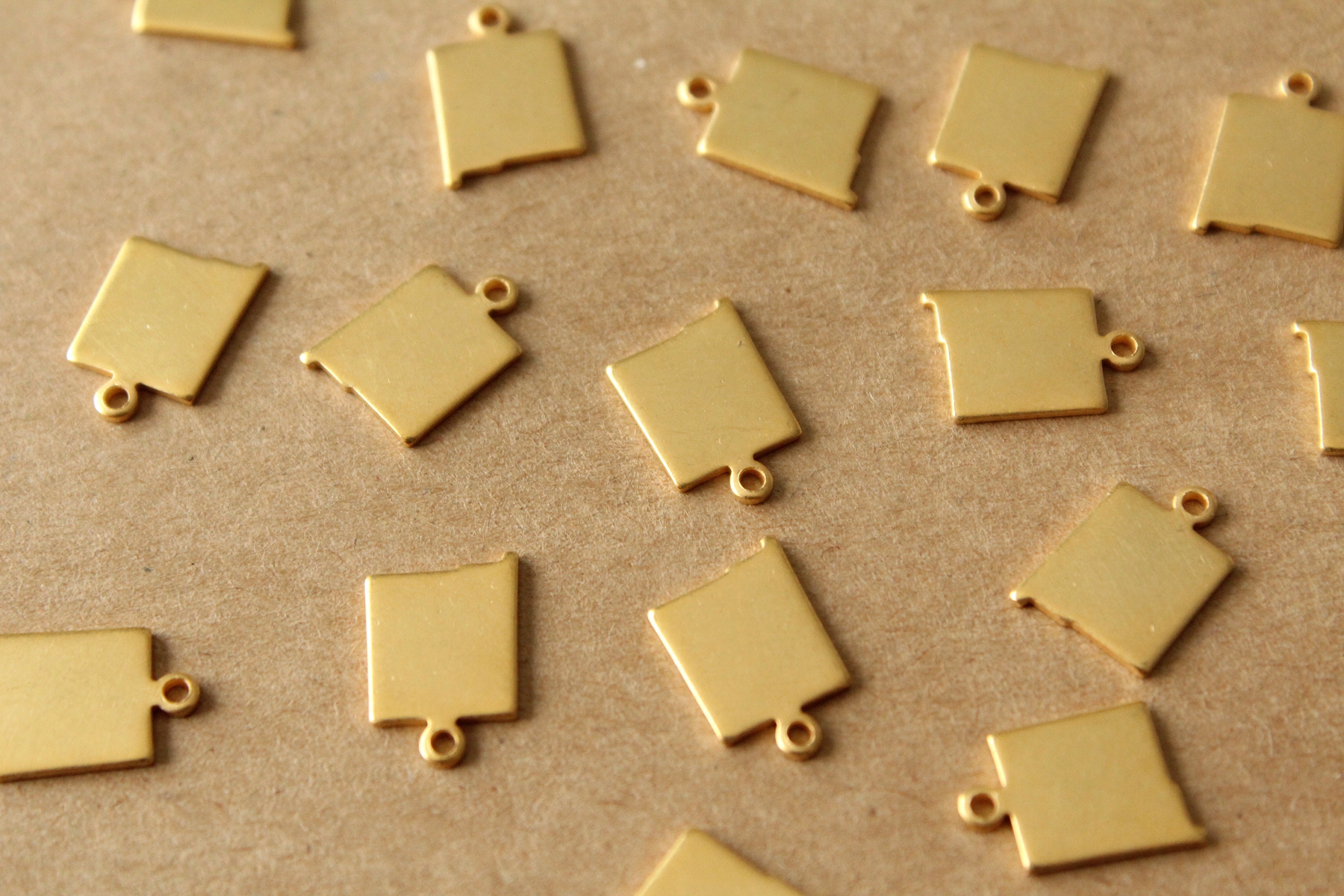 6 個 金メッキ真鍮製ニューメキシコ州チャーム / ブランク: 8 mm x