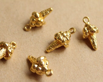 5 pc. Gold Ice Cream Cone Charms, 18mm x 12mm | MIS-129