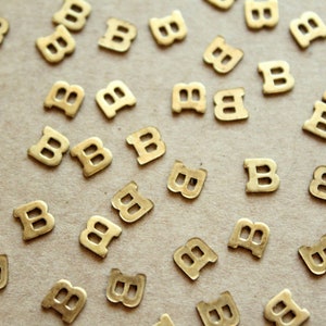 6 piezas de estampaciones pequeñas de latón crudo con la letra B (5,5 mm x 5,5 mm), fabricadas en EE. UU. / RB-1170
