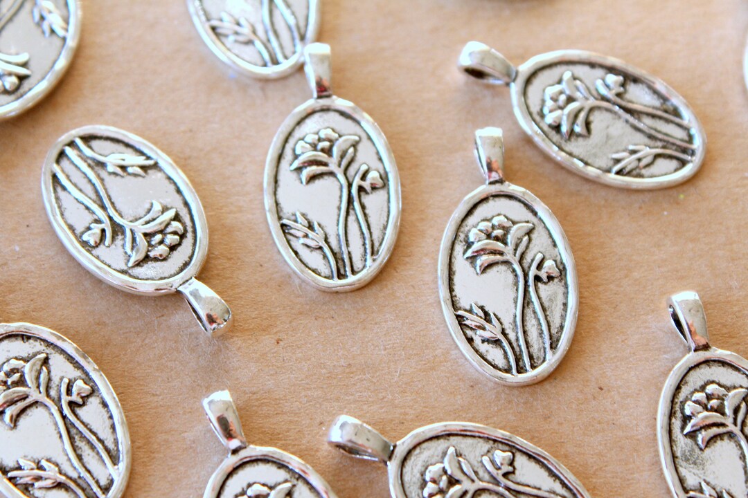 mihimaLIVE　4　mihimaLIVE2013　10th　Anniver 10 Flower Antique Silver Charms, 18x15mm Floral Charms