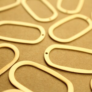 8 pc. Matte Gold Oval Links: 35.5mm by 19.5mm FI-563 image 2