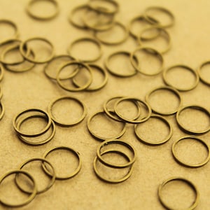 100 pc. Antique Bronze Circle Links: 8mm diameter FI-027 image 1