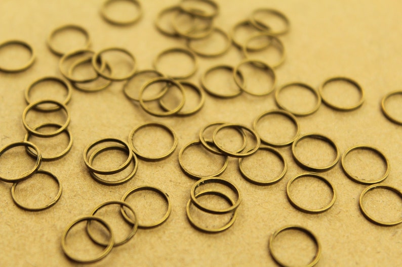 100 pc. Antique Bronze Circle Links: 8mm diameter FI-027 image 1