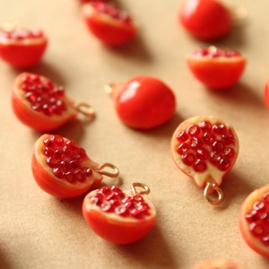 5 pc. Pomegranate Charms, 15.5mm by 11.5mm, Fruit Pendant Fruity Summer Spring Juicy Ripening | MIS-471