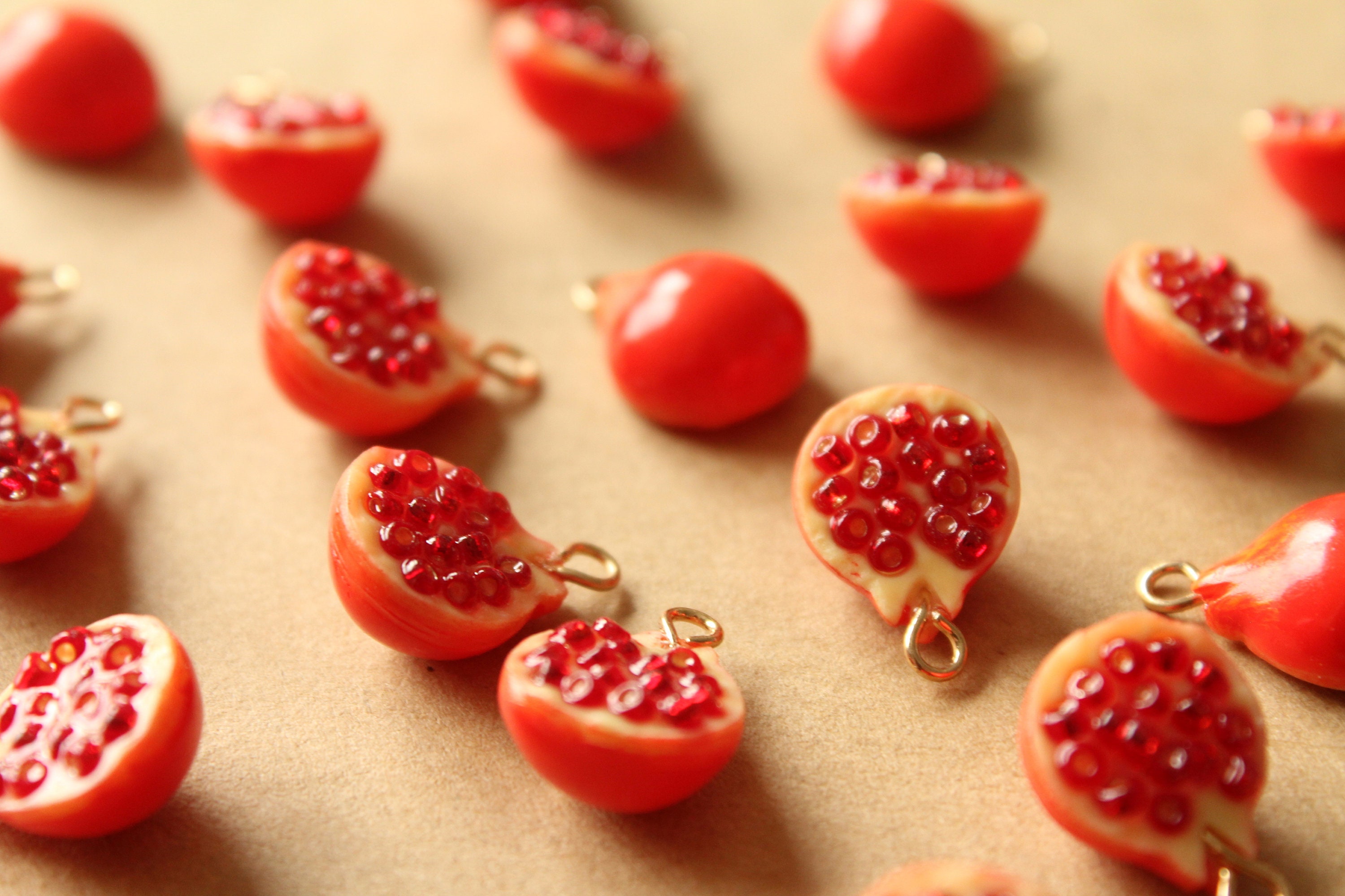 Pomegranate Beads Handmade Beads Polymer Clay Beads, Charms, Realistic  Berries, Red Berries Pomegranate Seeds Granatapfel 