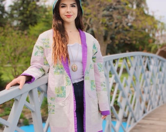 ANTIQUE QUILT JACKET | UpCycled Purple Daisy Coat | Cottagecore Kimono | Chore Coat | Festival Clothing | Amish Quilt Cocoon coat
