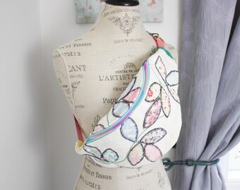 FANNY PACK Vintage Quilted Leaves Bohemian Crossbody Festival Purse Adjustable Waist Bag Handmade Patchwork