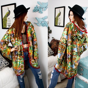 RETRO Satin ROBE, Vintage SEVENTIES Shiny Abstract Hooded Kimono, Psychedelic Hippie Sixties Jacket size Large image 7